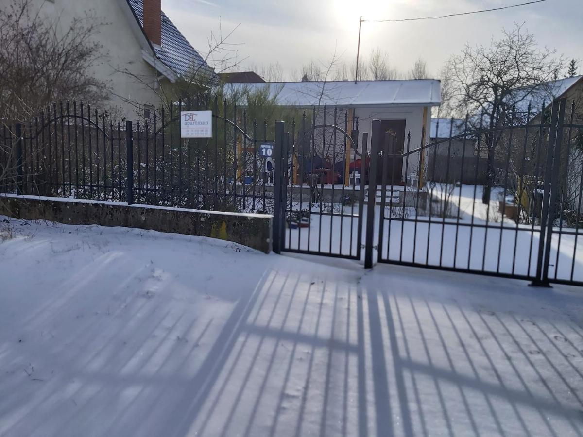 Deel Apartman Nyíregyháza Екстериор снимка